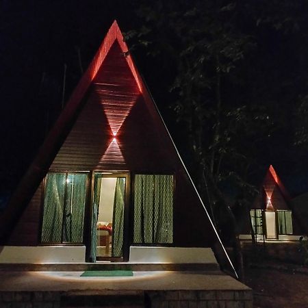 Manas Nature Hut Hotell Jyoti Gaon Eksteriør bilde